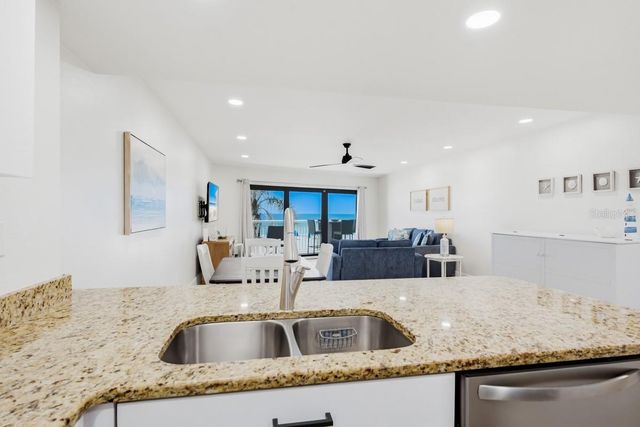 19440 GULF BOULEVARD 105, Indian Shores, FL 33785