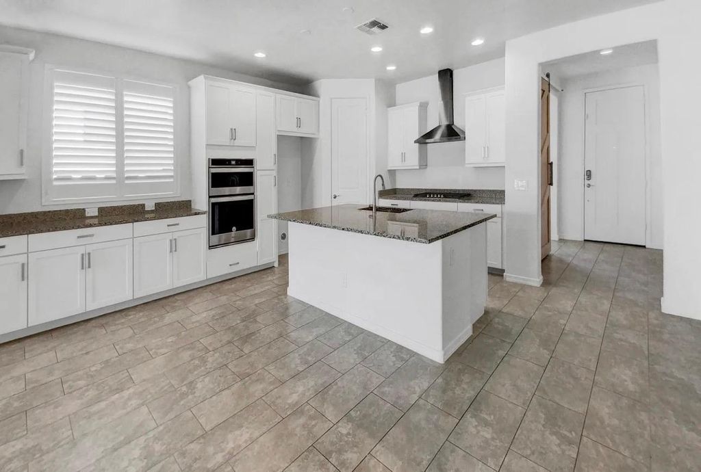 6418 W Mark Lane, Phoenix, AZ 85083