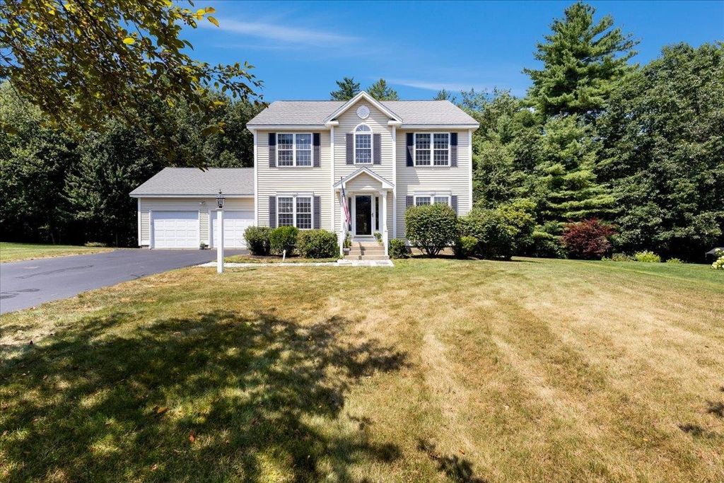 36 Summit Road, Bedford, NH 03110