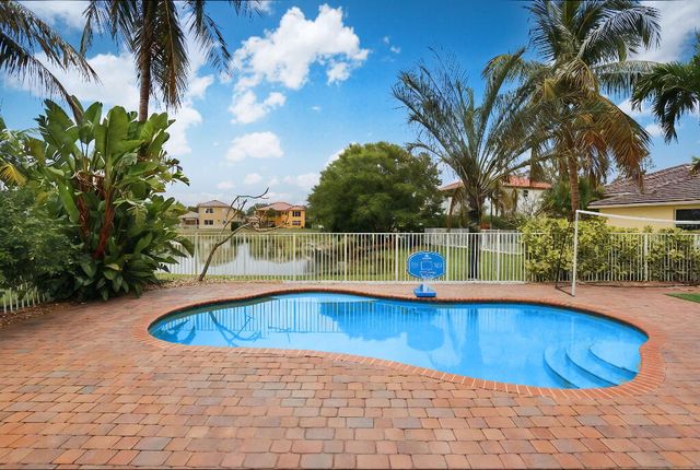 7384 Moneta Street, Lake Worth, FL 33467