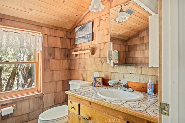 33421 Holcomb Creek, Green Valley Lake, CA 92341