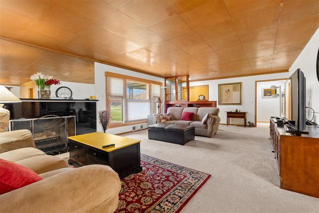 8390 Gull Road, Richland, MI 49083