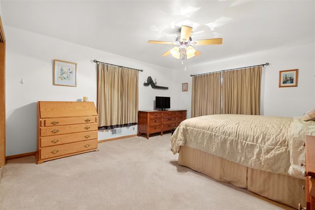 8390 Gull Road, Richland, MI 49083