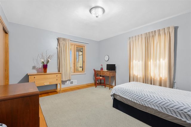 8390 Gull Road, Richland, MI 49083