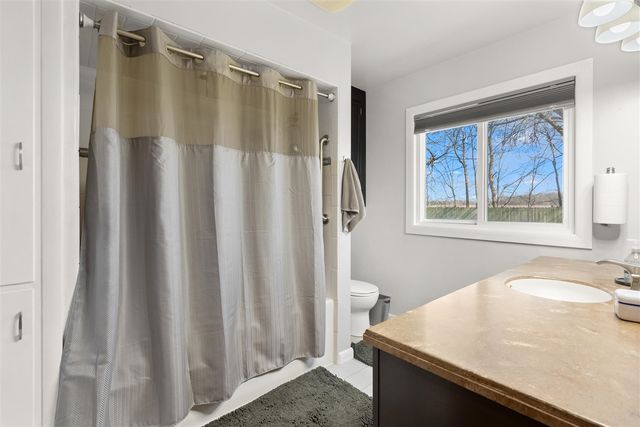 8390 Gull Road, Richland, MI 49083