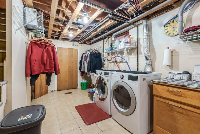 8390 Gull Road, Richland, MI 49083