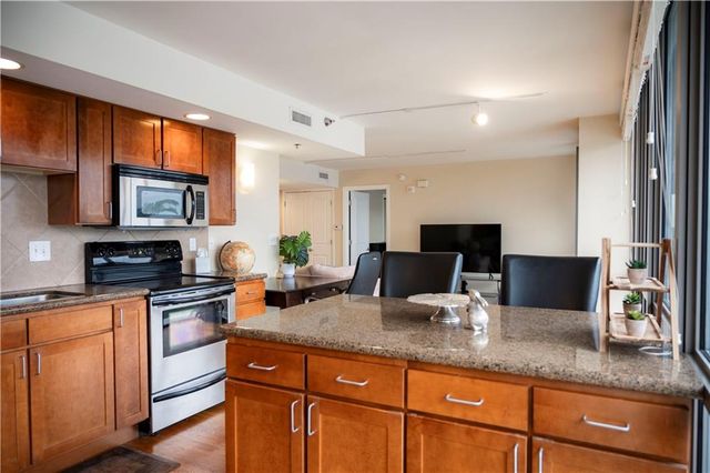 600 E Admiral Boulevard 604, Kansas City, MO 64106