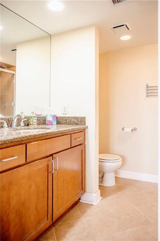 600 E Admiral Boulevard 604, Kansas City, MO 64106