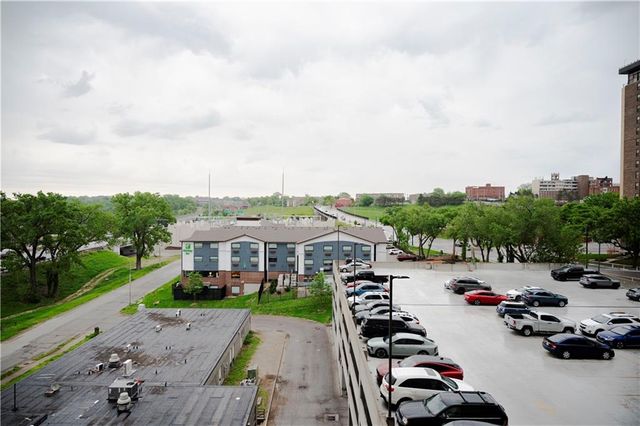 600 E Admiral Boulevard 604, Kansas City, MO 64106