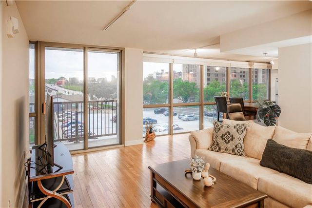600 E Admiral Boulevard 604, Kansas City, MO 64106