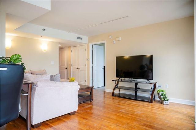 600 E Admiral Boulevard 604, Kansas City, MO 64106