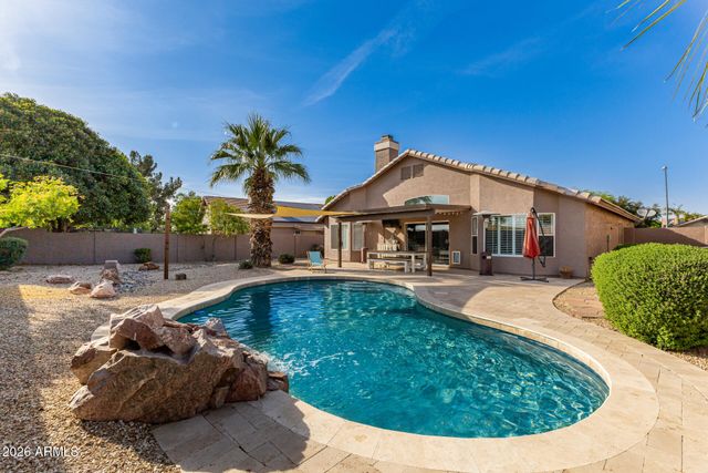 8401 W CHERRY HILLS Drive, Peoria, AZ 85345