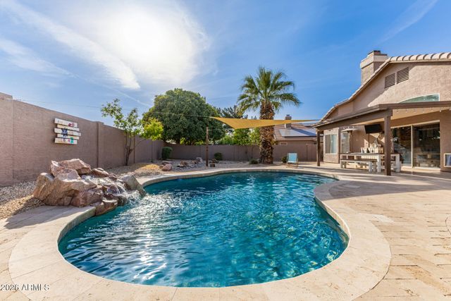 8401 W CHERRY HILLS Drive, Peoria, AZ 85345