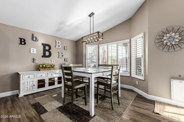 8401 W CHERRY HILLS Drive, Peoria, AZ 85345