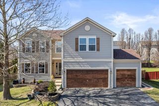 3204 Kennedy Court, Montgomery, IL 60538