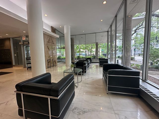 5757 N Sheridan Road 18J, Chicago, IL 60660