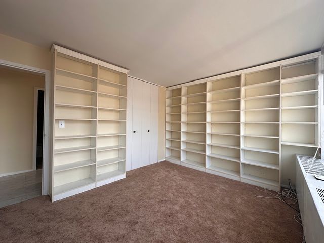 5757 N Sheridan Road 18J, Chicago, IL 60660