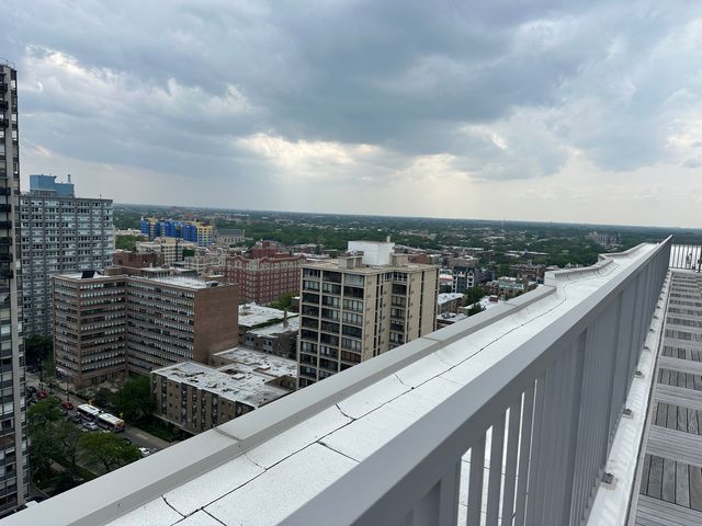 5757 N Sheridan Road 18J, Chicago, IL 60660