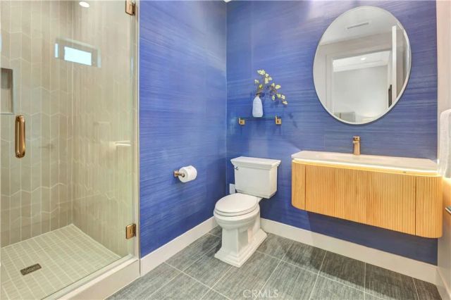 15362 Seine Cir., Irvine, CA 92604