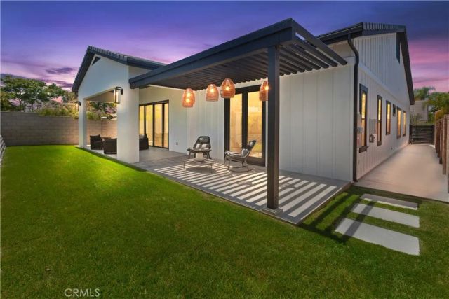 15362 Seine Cir., Irvine, CA 92604