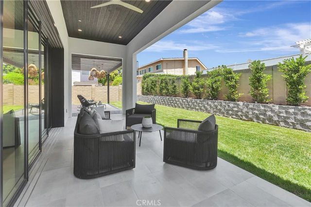 15362 Seine Cir., Irvine, CA 92604