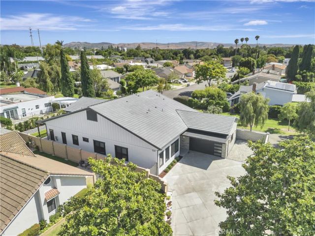 15362 Seine Cir., Irvine, CA 92604