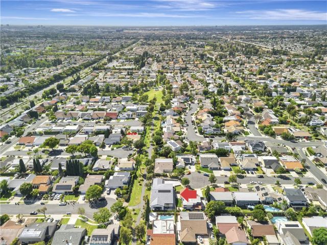 15362 Seine Cir., Irvine, CA 92604