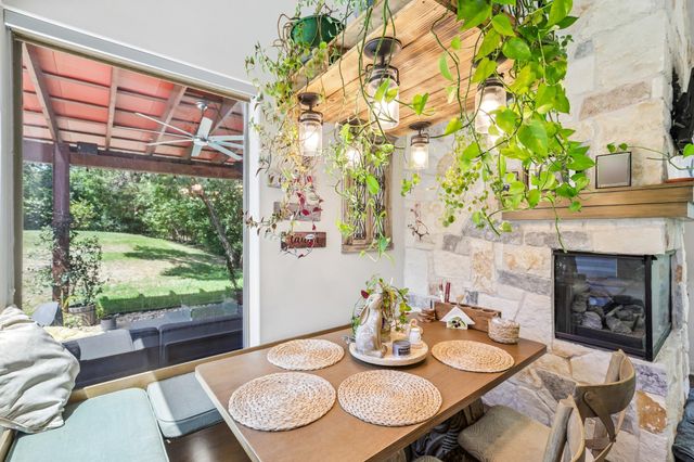 5910 Travis Woods CV, Austin, TX 78734