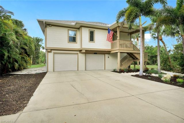 2130 Sunset CIR, Sanibel, FL 33957