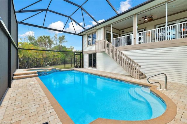 2130 Sunset CIR, Sanibel, FL 33957