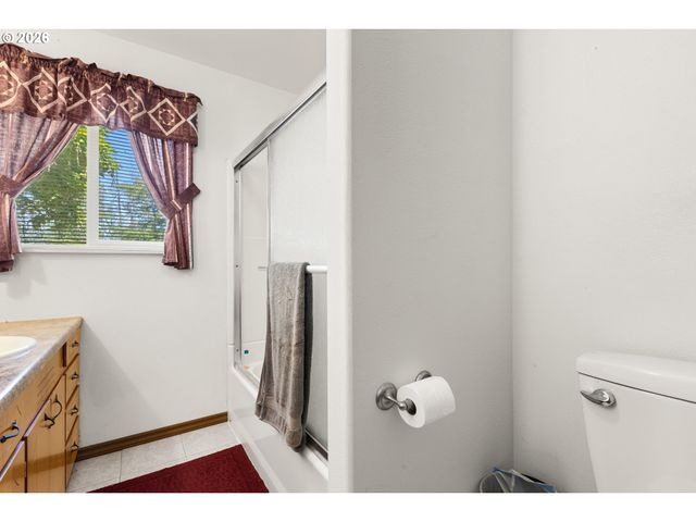 1627 SOUTHGATE Way, Grants Pass, OR 97527