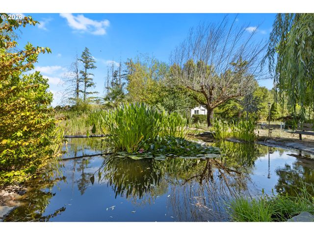 1627 SOUTHGATE Way, Grants Pass, OR 97527