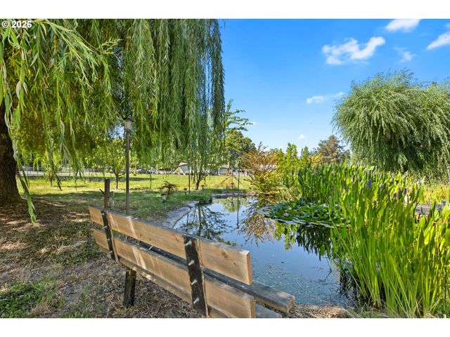1627 SOUTHGATE Way, Grants Pass, OR 97527