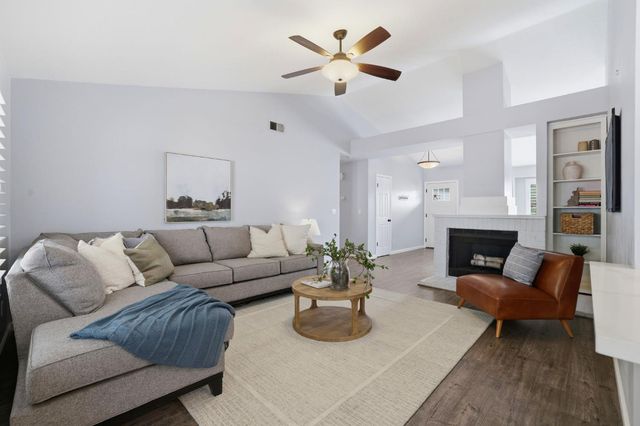 6801 Paseo Del Sol Way, Elk Grove, CA 95758