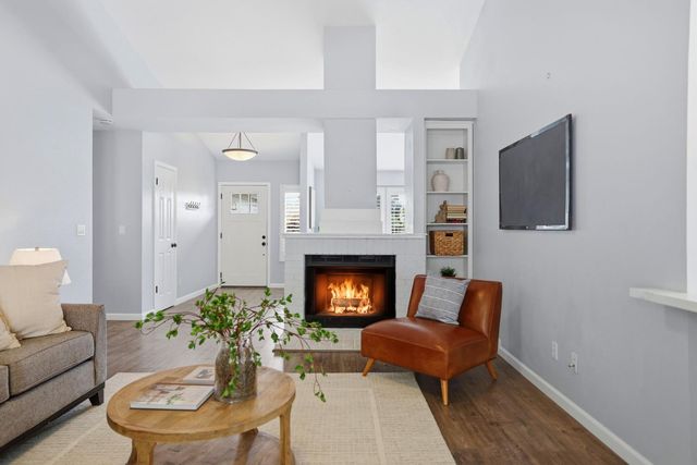 6801 Paseo Del Sol Way, Elk Grove, CA 95758