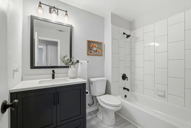 6801 Paseo Del Sol Way, Elk Grove, CA 95758