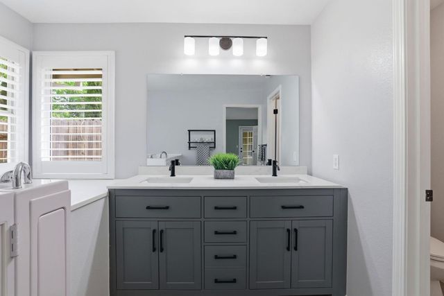 6801 Paseo Del Sol Way, Elk Grove, CA 95758