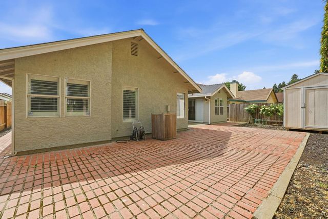 6801 Paseo Del Sol Way, Elk Grove, CA 95758