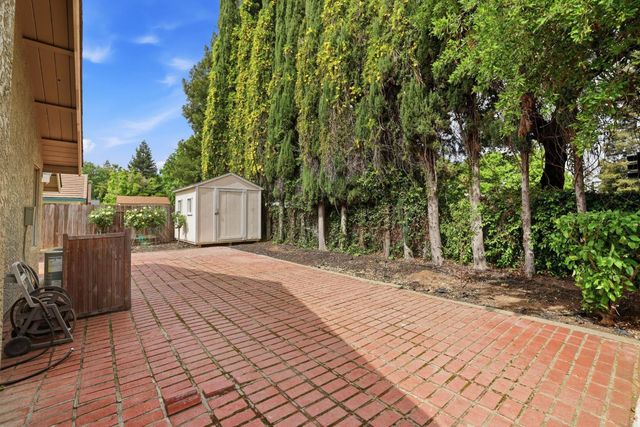 6801 Paseo Del Sol Way, Elk Grove, CA 95758