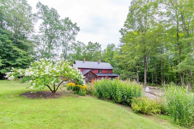 314 Old Mail Road, Tamworth, NH 03886