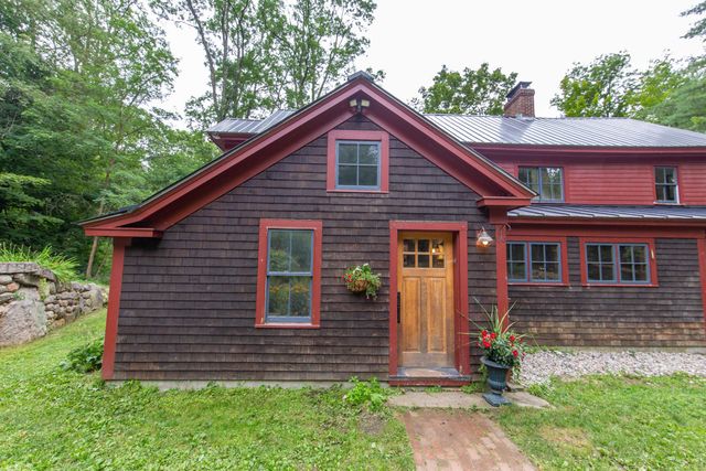 314 Old Mail Road, Tamworth, NH 03886