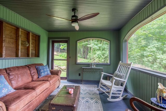 314 Old Mail Road, Tamworth, NH 03886