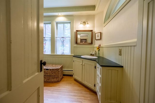 314 Old Mail Road, Tamworth, NH 03886