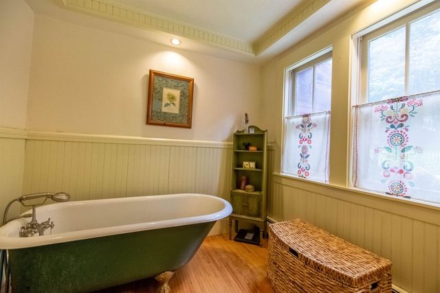 314 Old Mail Road, Tamworth, NH 03886