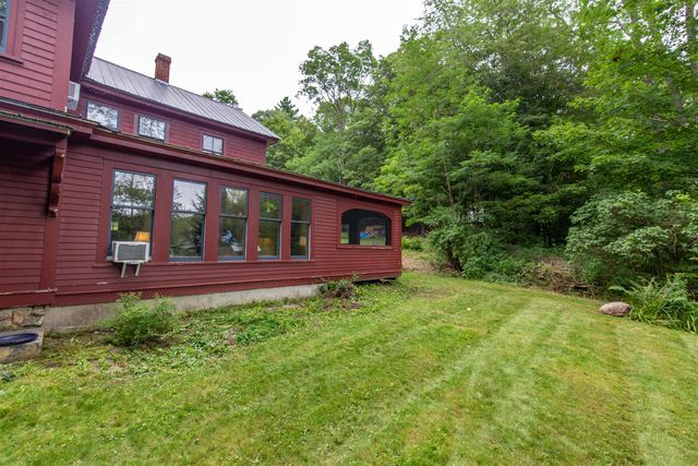 314 Old Mail Road, Tamworth, NH 03886