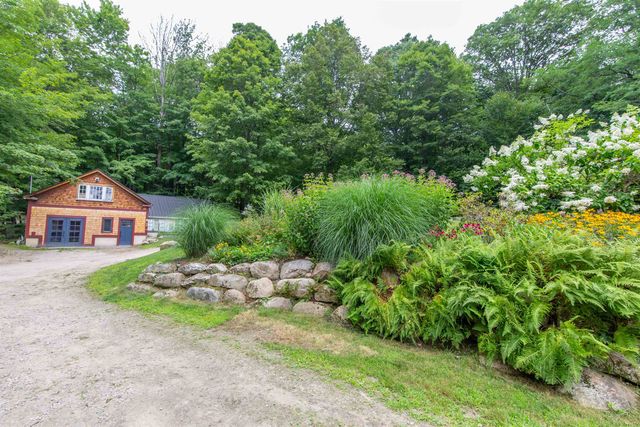314 Old Mail Road, Tamworth, NH 03886