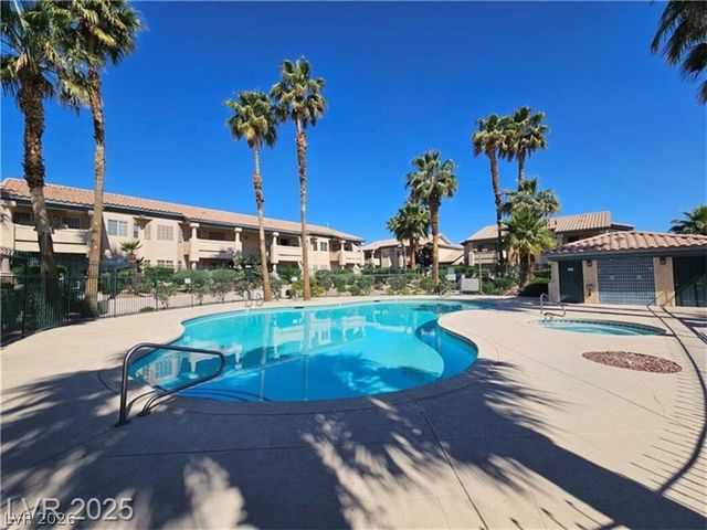 8410 Eldora Avenue 2067, Las Vegas, NV 89117