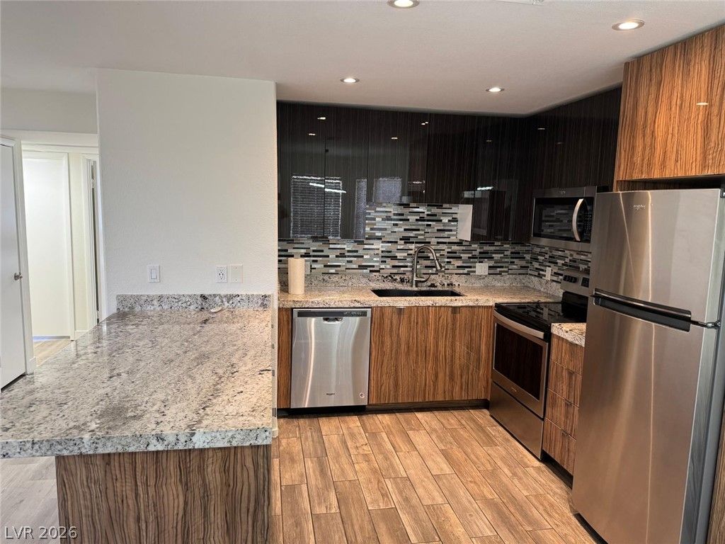 8410 Eldora Avenue 2067, Las Vegas, NV 89117
