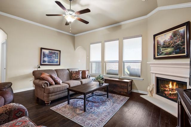 1917 Sapphire Street, Denton, TX 76210