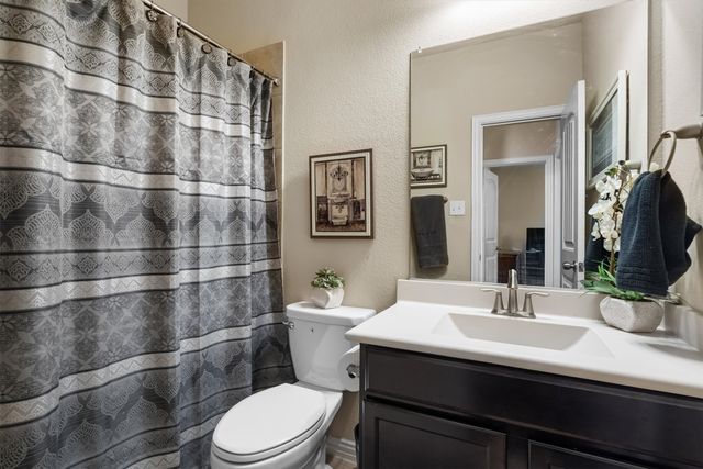 1917 Sapphire Street, Denton, TX 76210